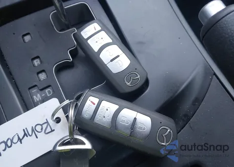 2013 Mazda Mazda3 I Touring z USA, uszkodzony, nr VIN JM1BL1VP7D1739443